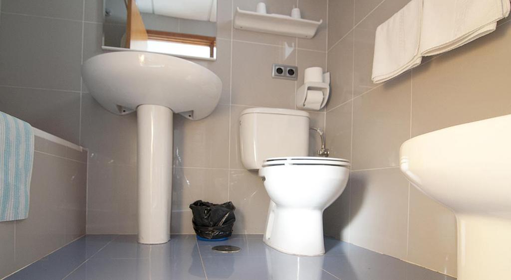 Apartamentos Costamar II Es Pujols Szoba fotó