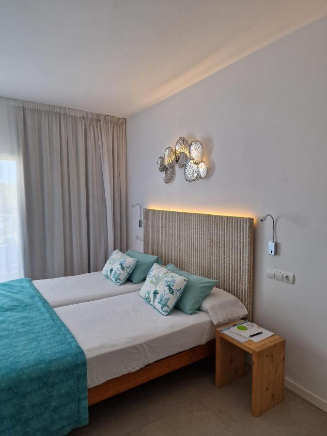 Apartamentos Costamar II Es Pujols Kültér fotó